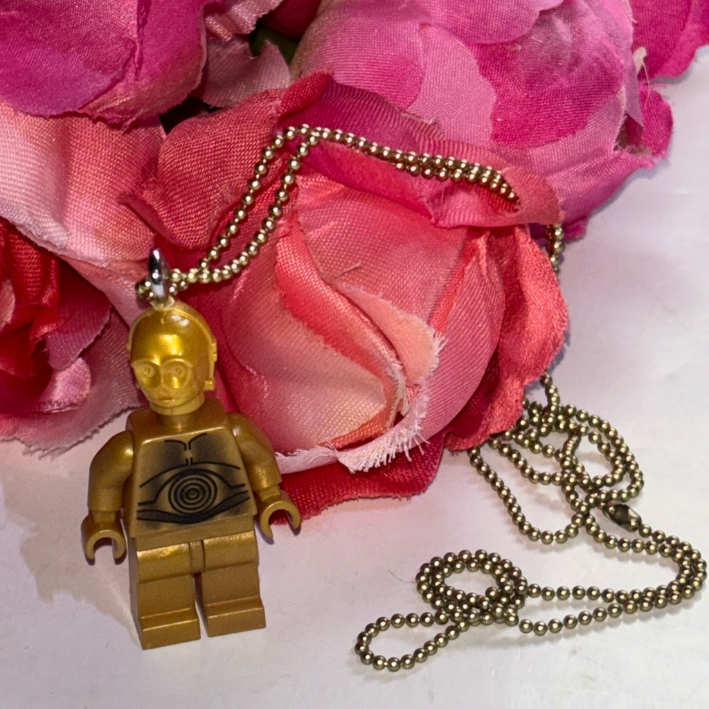 Lego C3p0 Necklace Lego Star Wars Minifigure Sw0161a C-3po Necklace On Chain